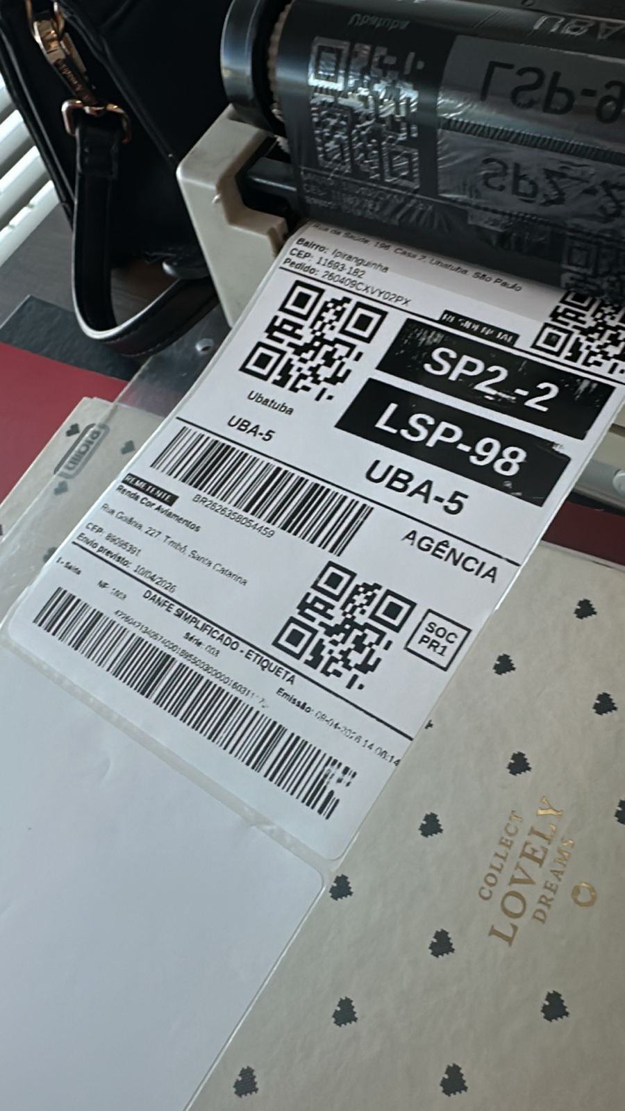 no imagem a etiqueta shopee envio